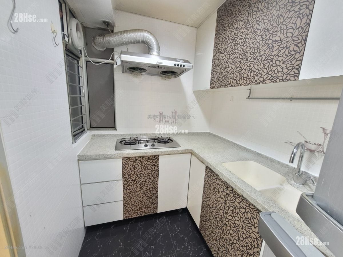 Sceneway Garden Sell 3 Bedrooms 614 ft²