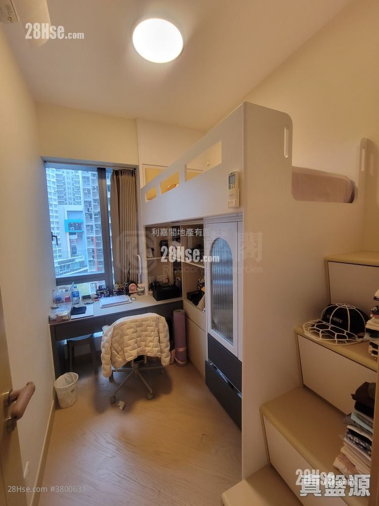 Grand Victoria Sell 3 Bedrooms , 2 Bathrooms 797 ft²