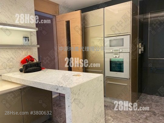 Valais Sell 3 Bedrooms 2,454 ft²