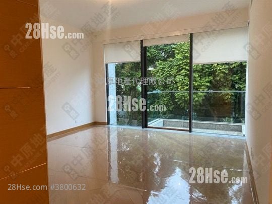 Valais Sell 3 Bedrooms 2,454 ft²