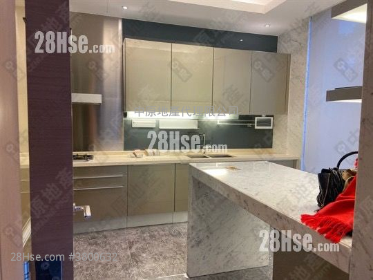 Valais Sell 3 Bedrooms 2,454 ft²