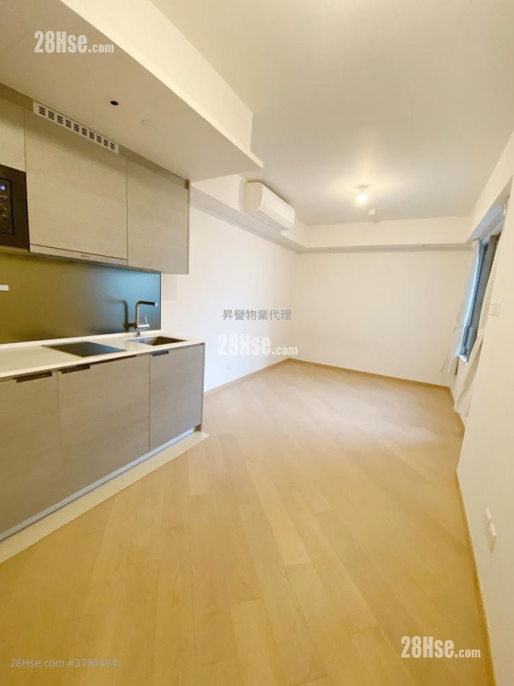 Upper East Rental Studio , 1 Bathroom 257 ft²