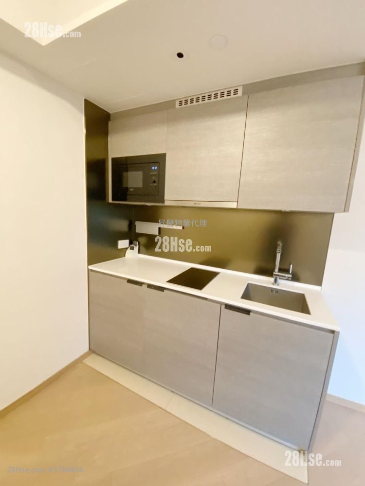 Upper East Rental Studio , 1 Bathroom 257 ft²