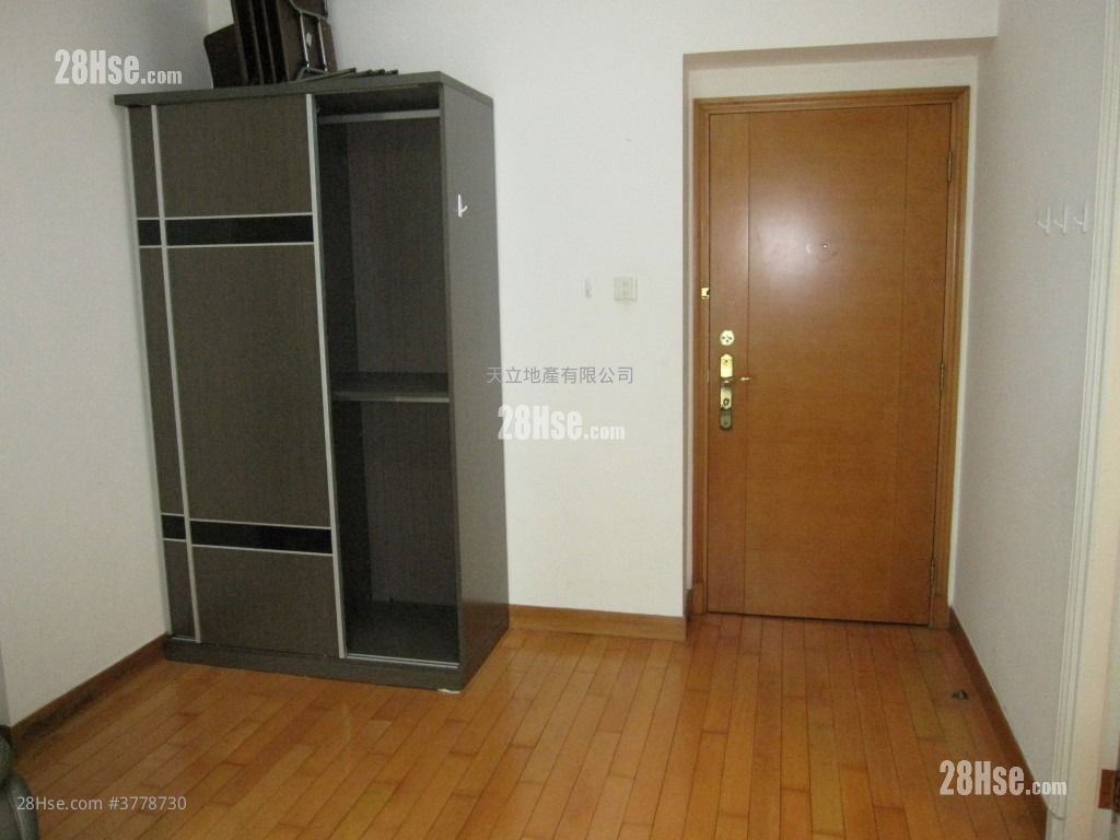 Queen's Terrace Sell 1 Bedroom , 1 Bathroom 322 ft²