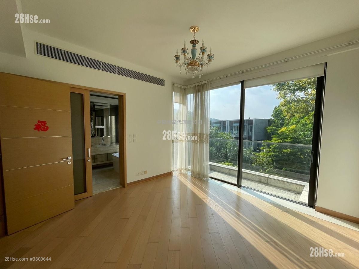 Valais Sell 3 Bedrooms 1,812 ft²