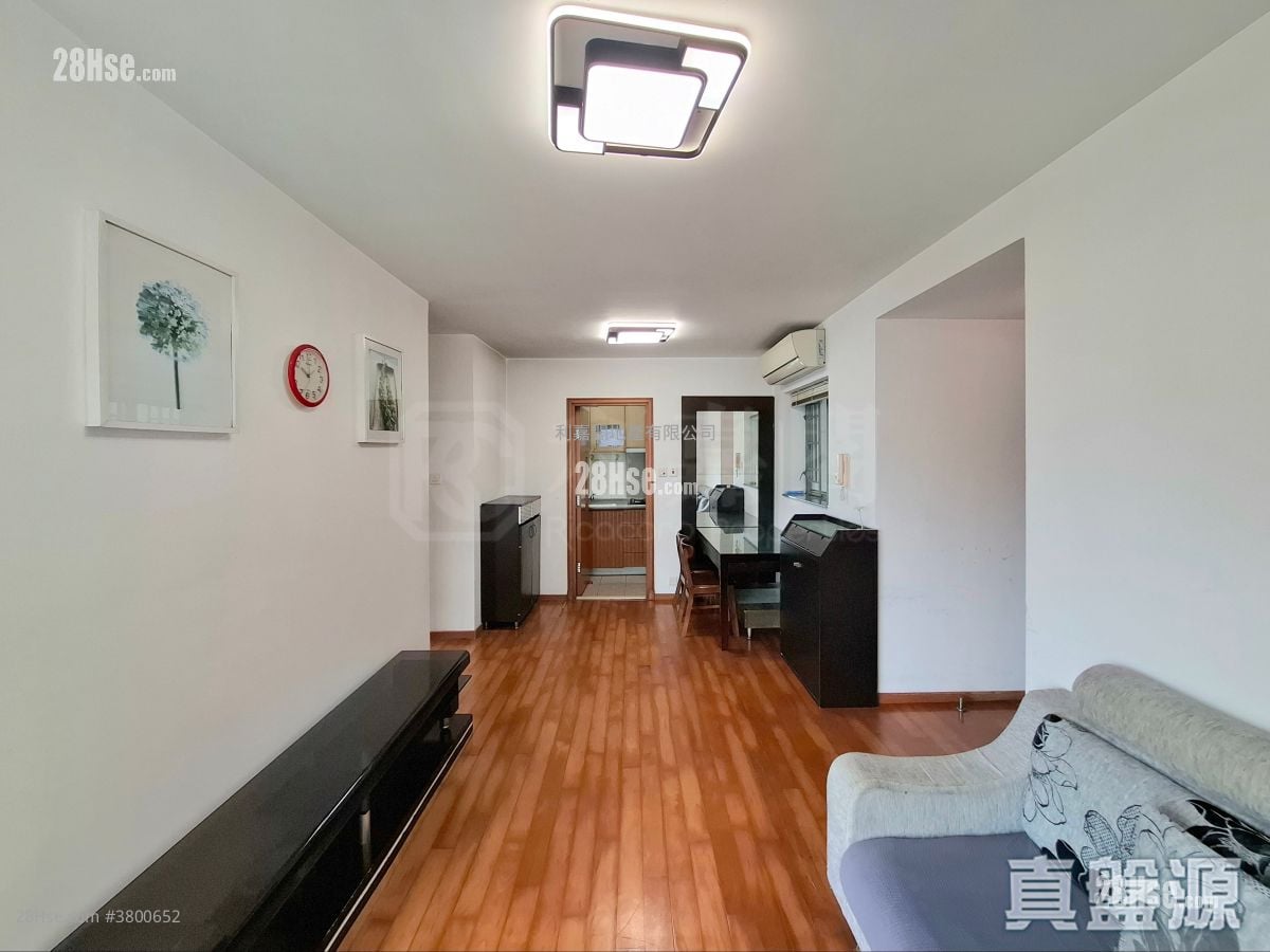 Seaview Crescent Rental 2 Bedrooms , 1 Bathroom 508 ft²