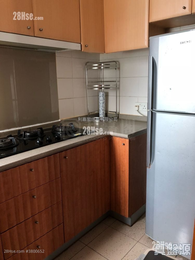 Seaview Crescent Rental 2 Bedrooms , 1 Bathroom 508 ft²