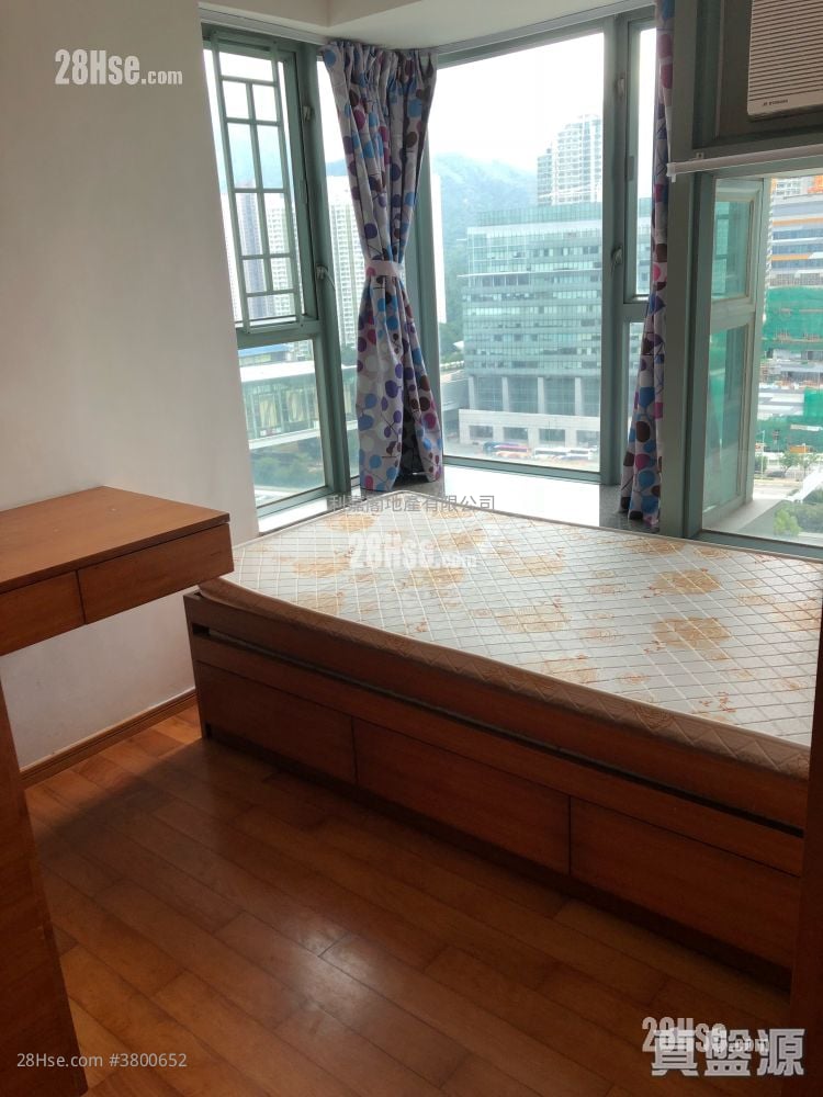 Seaview Crescent Rental 2 Bedrooms , 1 Bathroom 508 ft²