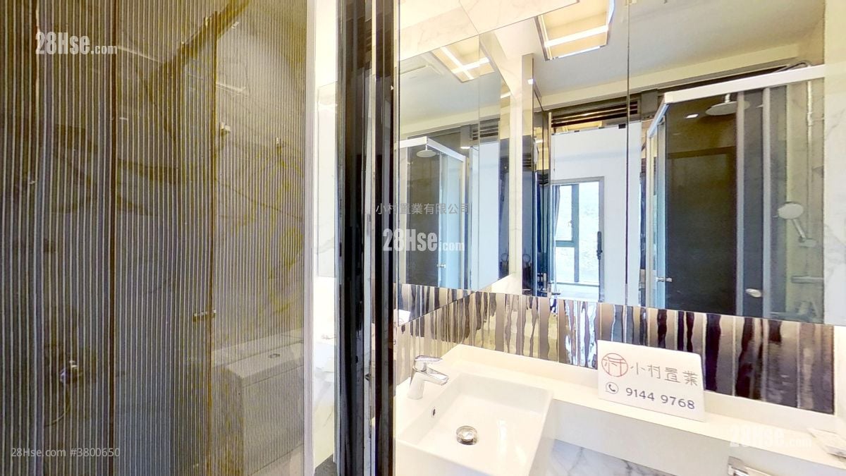 bathroom: Alpine 18 Rental 1 Bedroom , 1 Bathroom 258 ft²