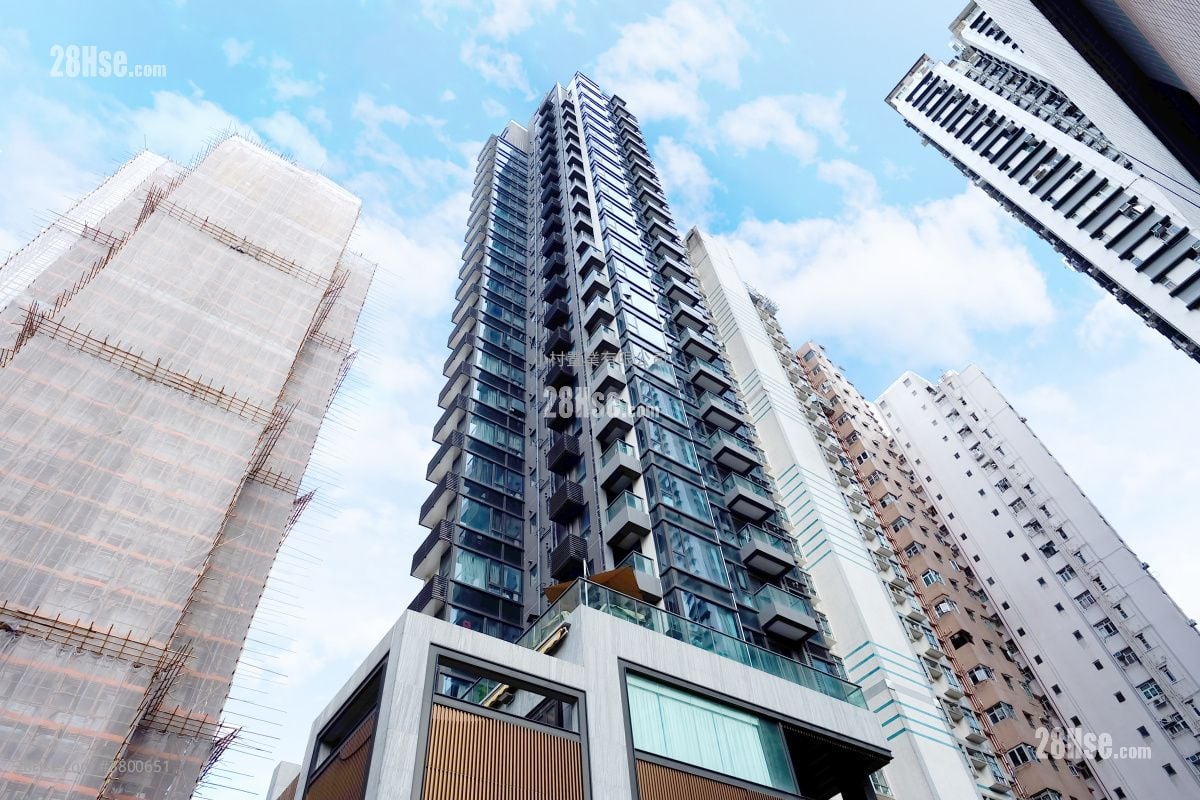 building outlook: Alpine 18 Rental 1 Bedroom , 1 Bathroom 319 ft²