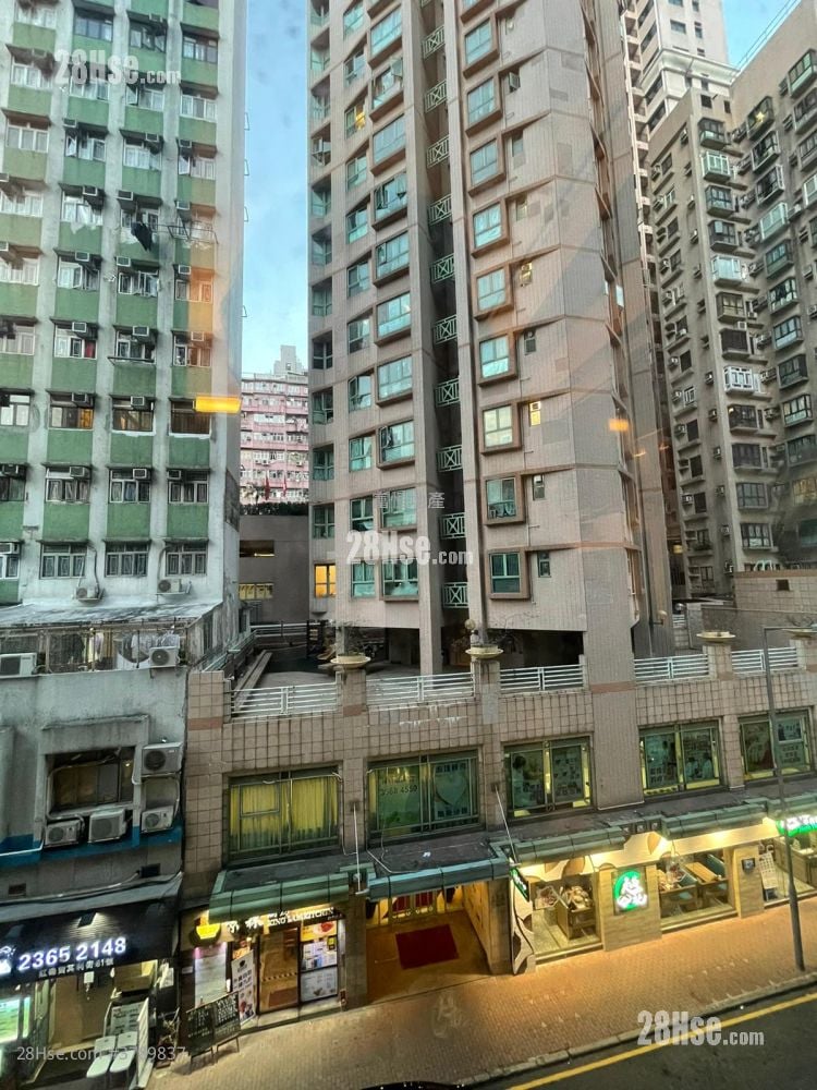 Whampoa Building Sell 2 Bedrooms , 1 Bathroom 372 ft²