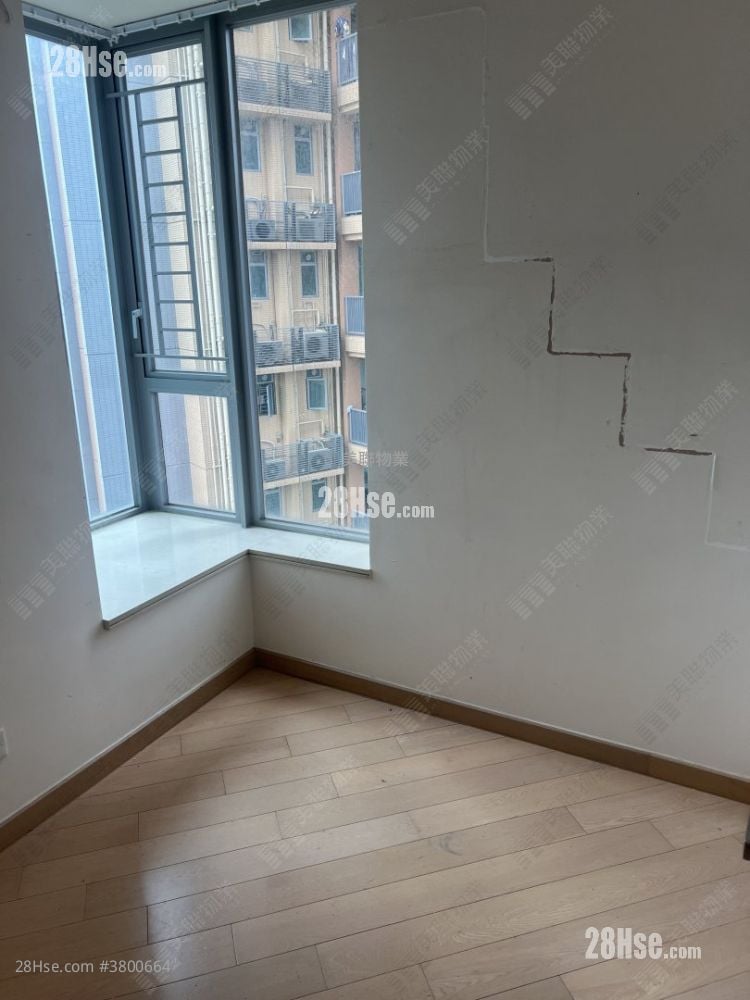 Century Gateway Rental 3 Bedrooms , 2 Bathrooms 720 ft²