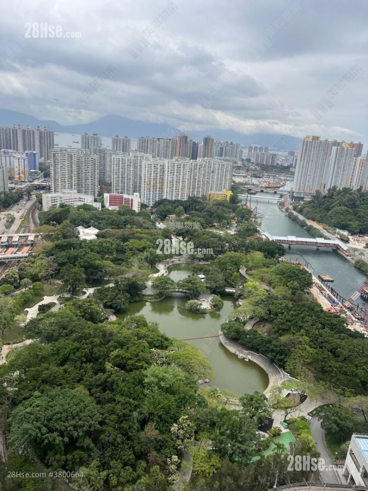 Century Gateway Rental 3 Bedrooms , 2 Bathrooms 720 ft²