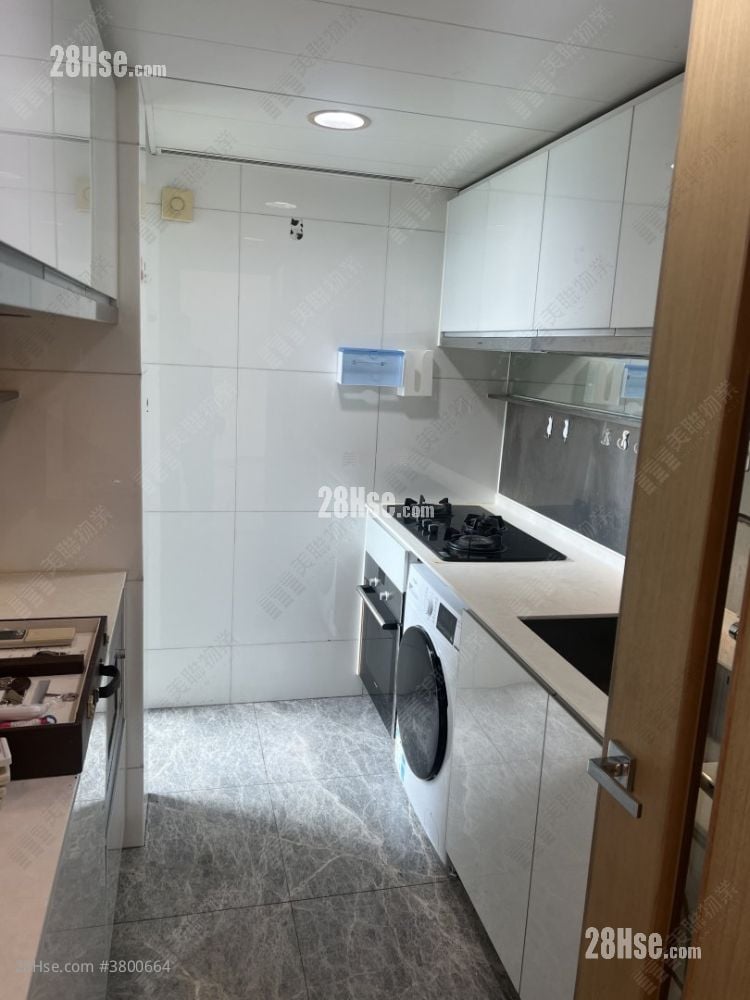 Century Gateway Rental 3 Bedrooms , 2 Bathrooms 720 ft²