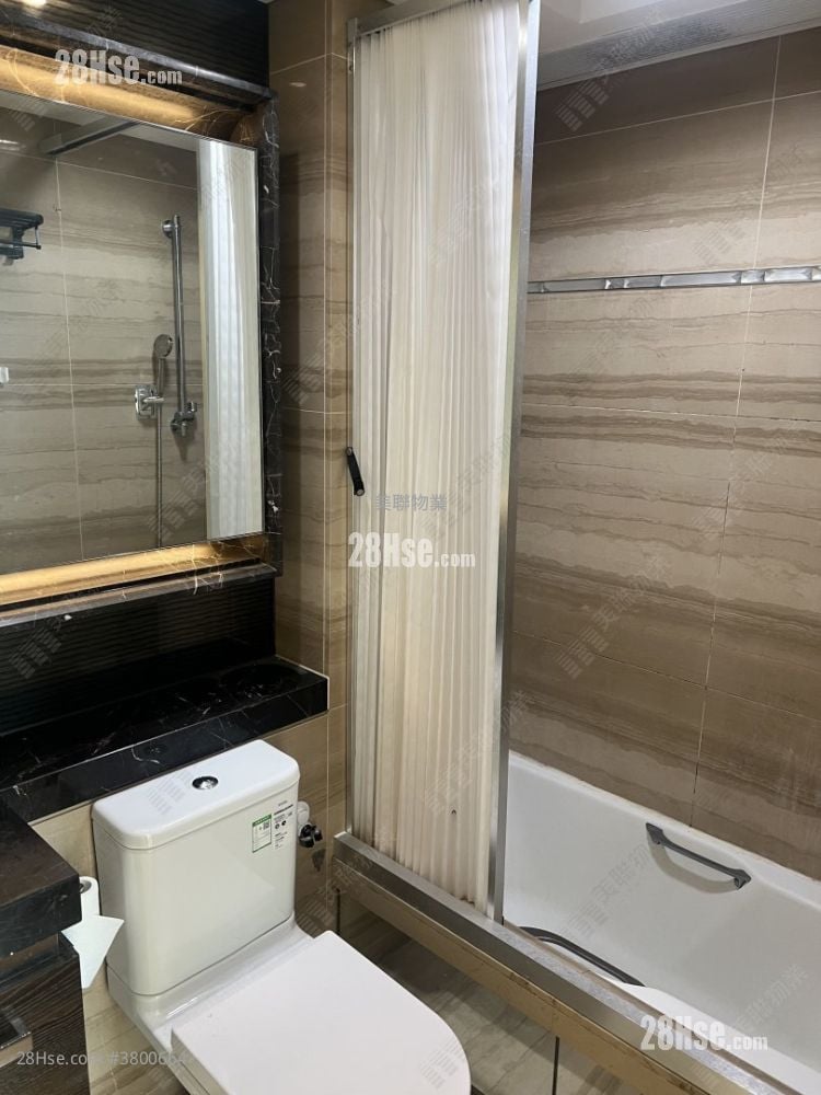 Century Gateway Rental 3 Bedrooms , 2 Bathrooms 720 ft²