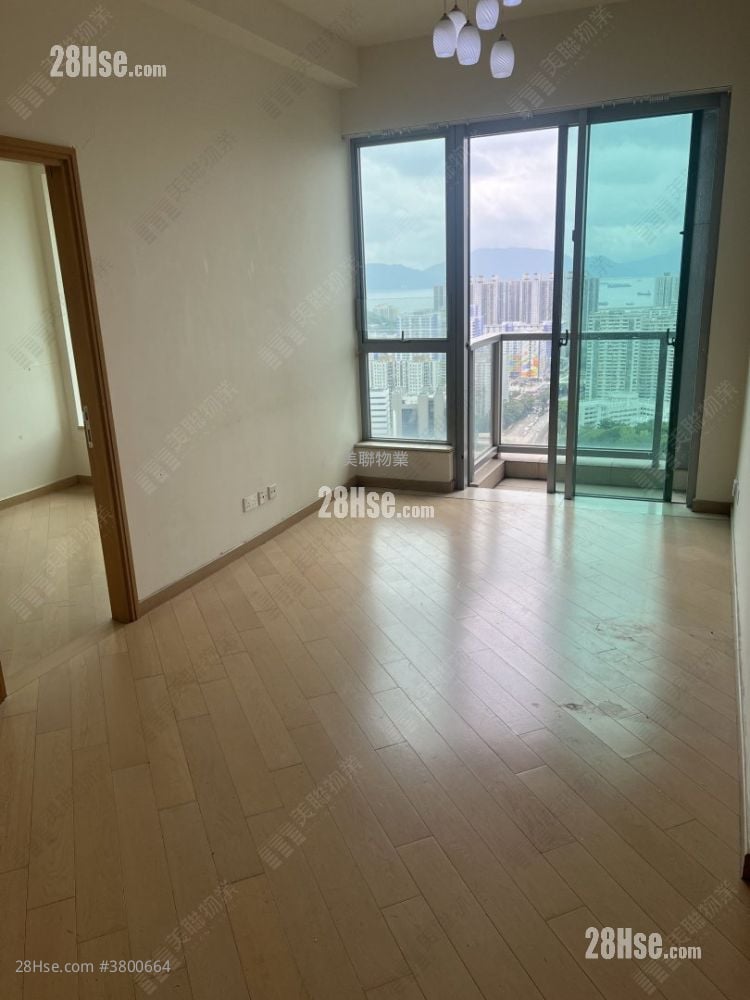 Century Gateway Rental 3 Bedrooms , 2 Bathrooms 720 ft²