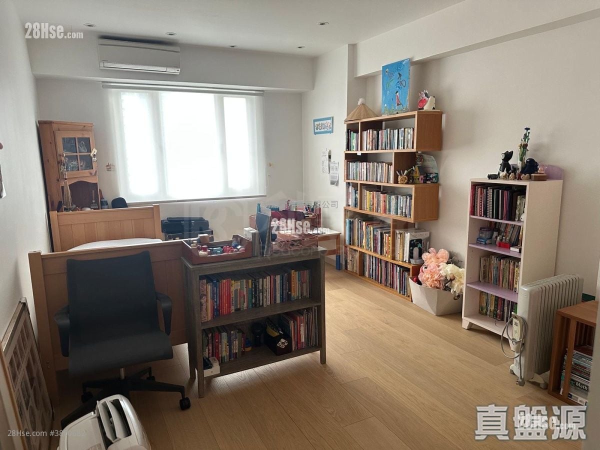 Villa Monte Rosa Rental 4 Bedrooms , 4 Bathrooms 2,471 ft²