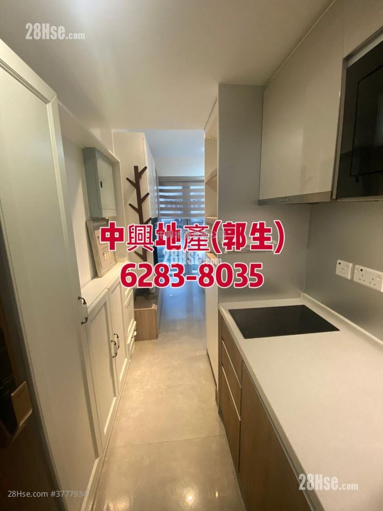 Ava62 Sell Studio , 1 Bathroom 206 ft²