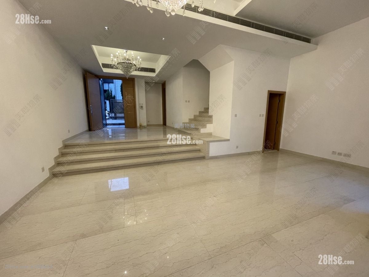 Valais Sell 3 Bedrooms 1,815 ft²