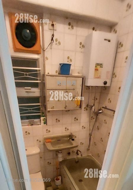 Tung Po Building Sell 2 Bedrooms , 1 Bathroom 351 ft²