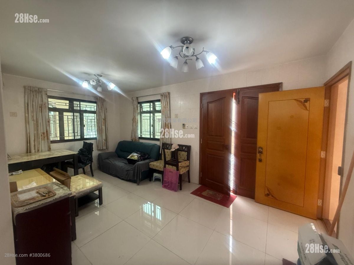 村屋 租盘 2 房 , 2 浴室 630 平方尺