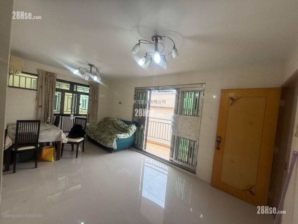 村屋 租盘 2 房 , 2 浴室 630 平方尺