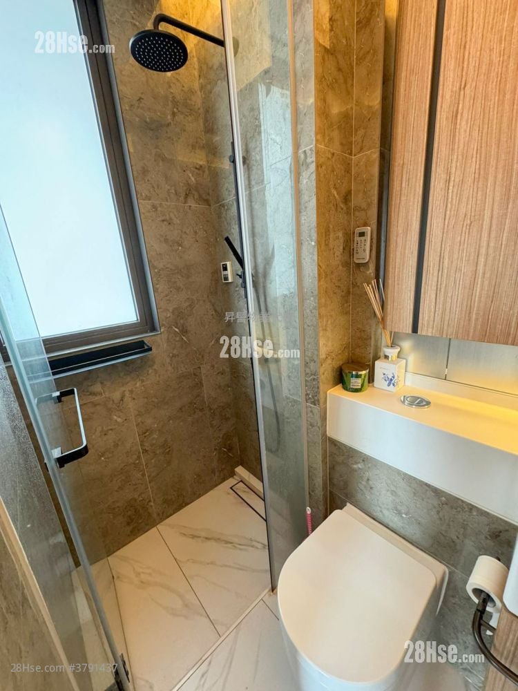 The Vantage Rental 2 Bedrooms , 1 Bathroom 381 ft²