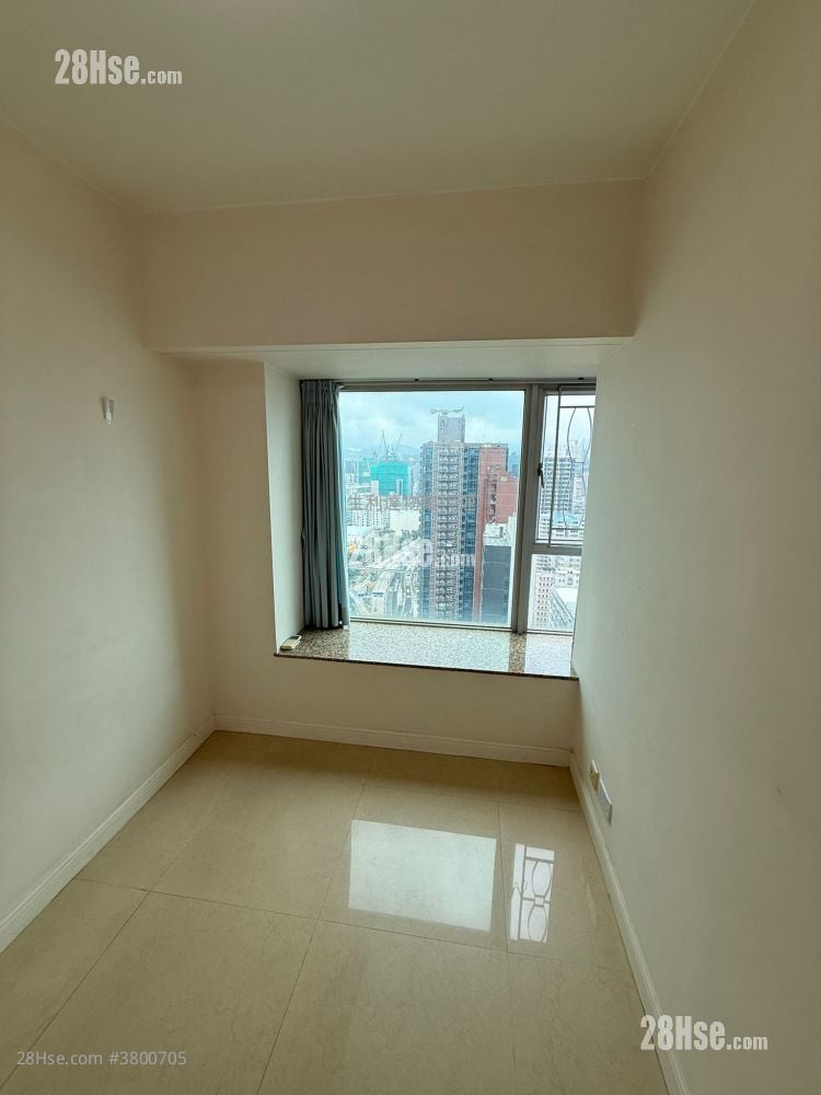 傲云峰 租盘 2 房 , 1 浴室 454 平方尺