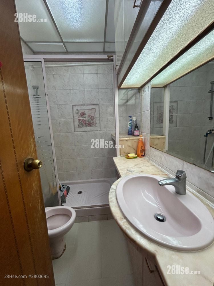 荃威花园 租盘 2 房 468 平方尺