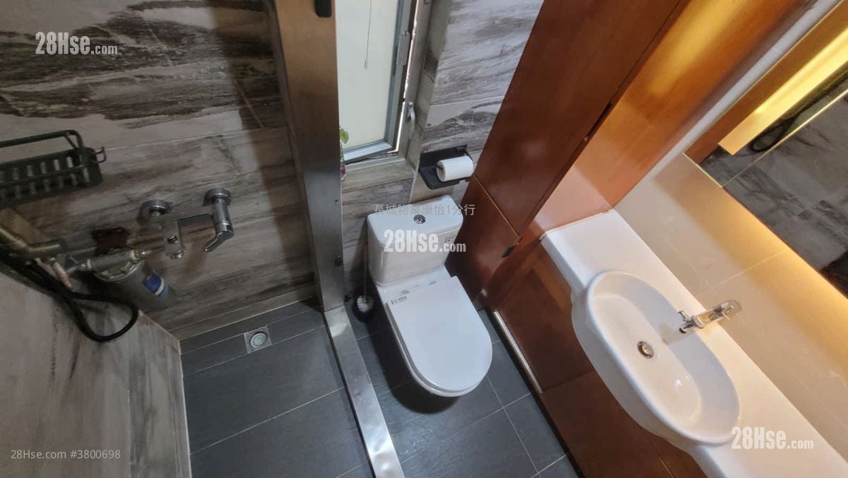 康山花园 租盘 3 房 , 1 浴室 592 平方尺