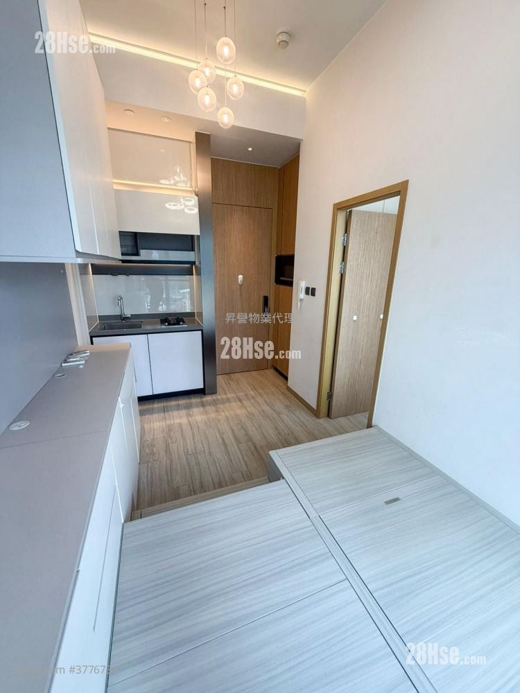 The Vantage Sell 1 Bedroom , 1 Bathroom 277 ft²