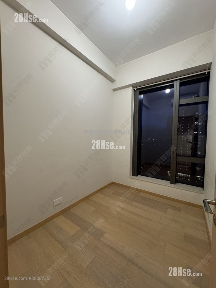 Crescent Green Sell 3 Bedrooms , 3 Bathrooms 946 ft²