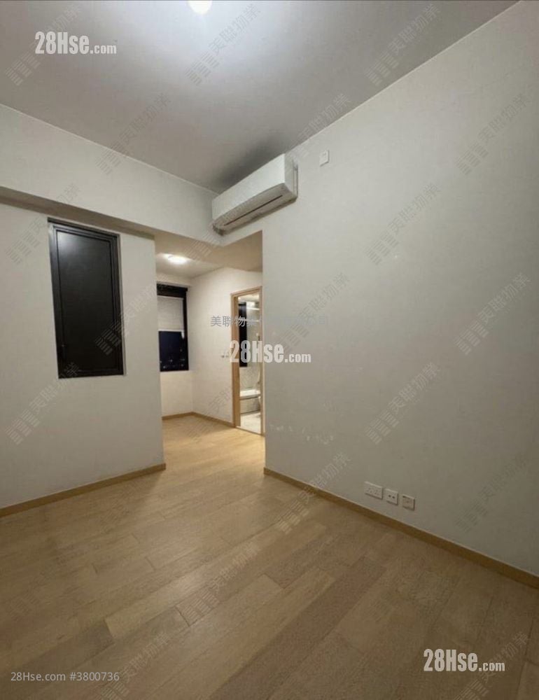 Crescent Green Sell 3 Bedrooms , 3 Bathrooms 946 ft²