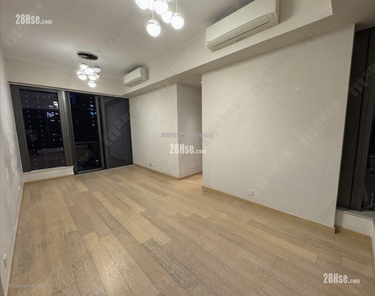 Crescent Green Sell 3 Bedrooms , 3 Bathrooms 946 ft²