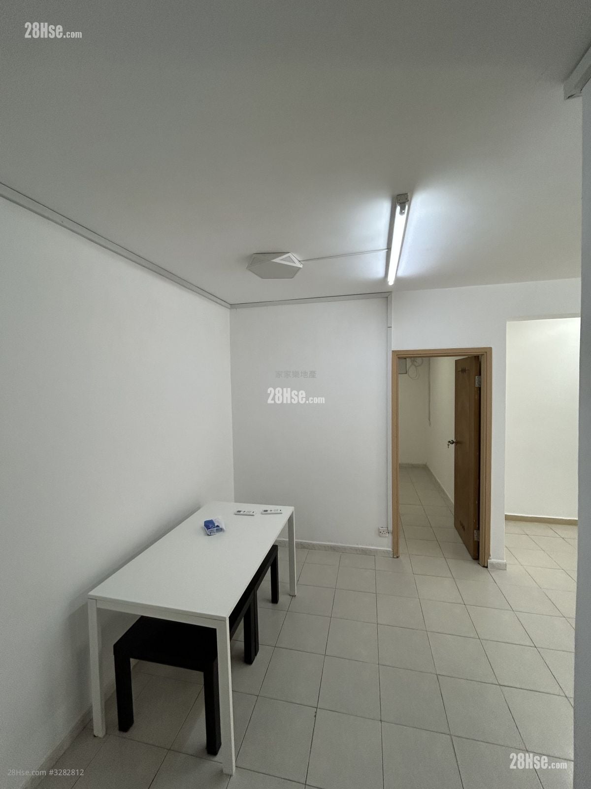 村屋 租盘 2 房 , 1 浴室 600 平方尺