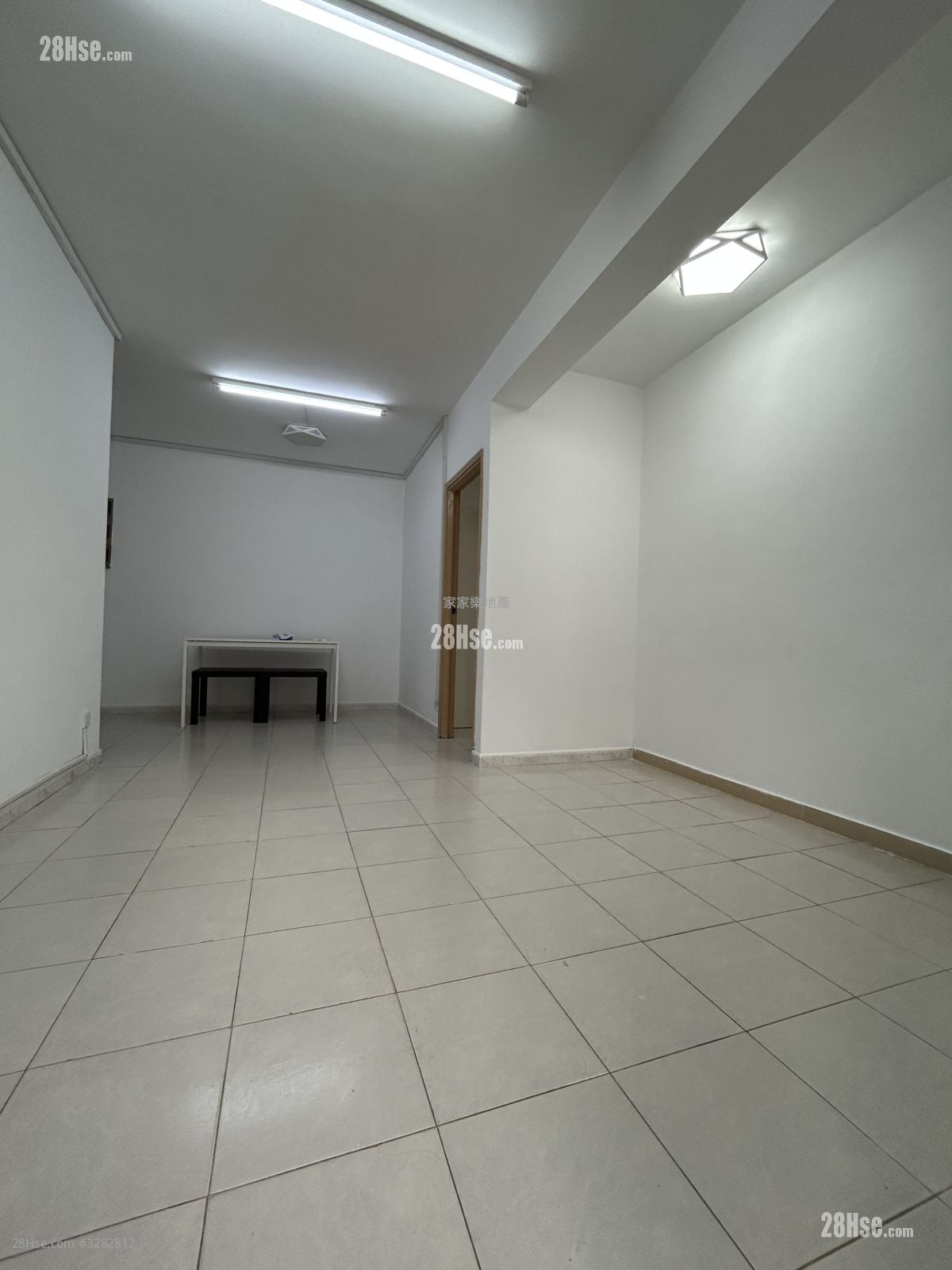 村屋 租盘 2 房 , 1 浴室 600 平方尺