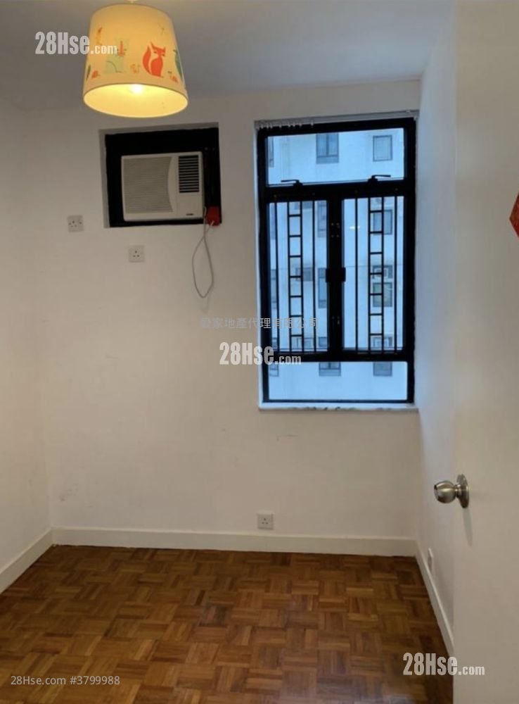Heng Fa Chuen Sell 3 Bedrooms , 1 Bathroom 561 ft²