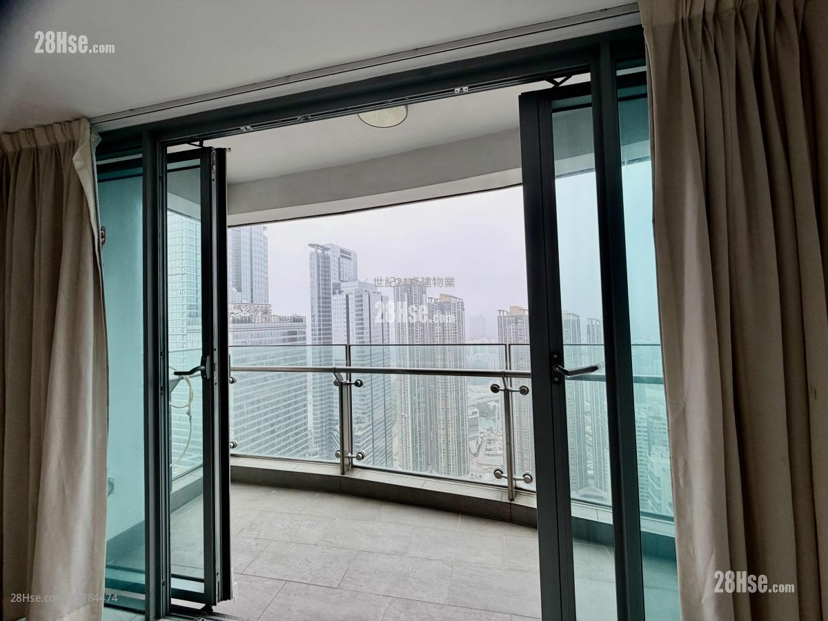 君临天下 租盘 4 房 , 4 浴室 3,174 平方尺