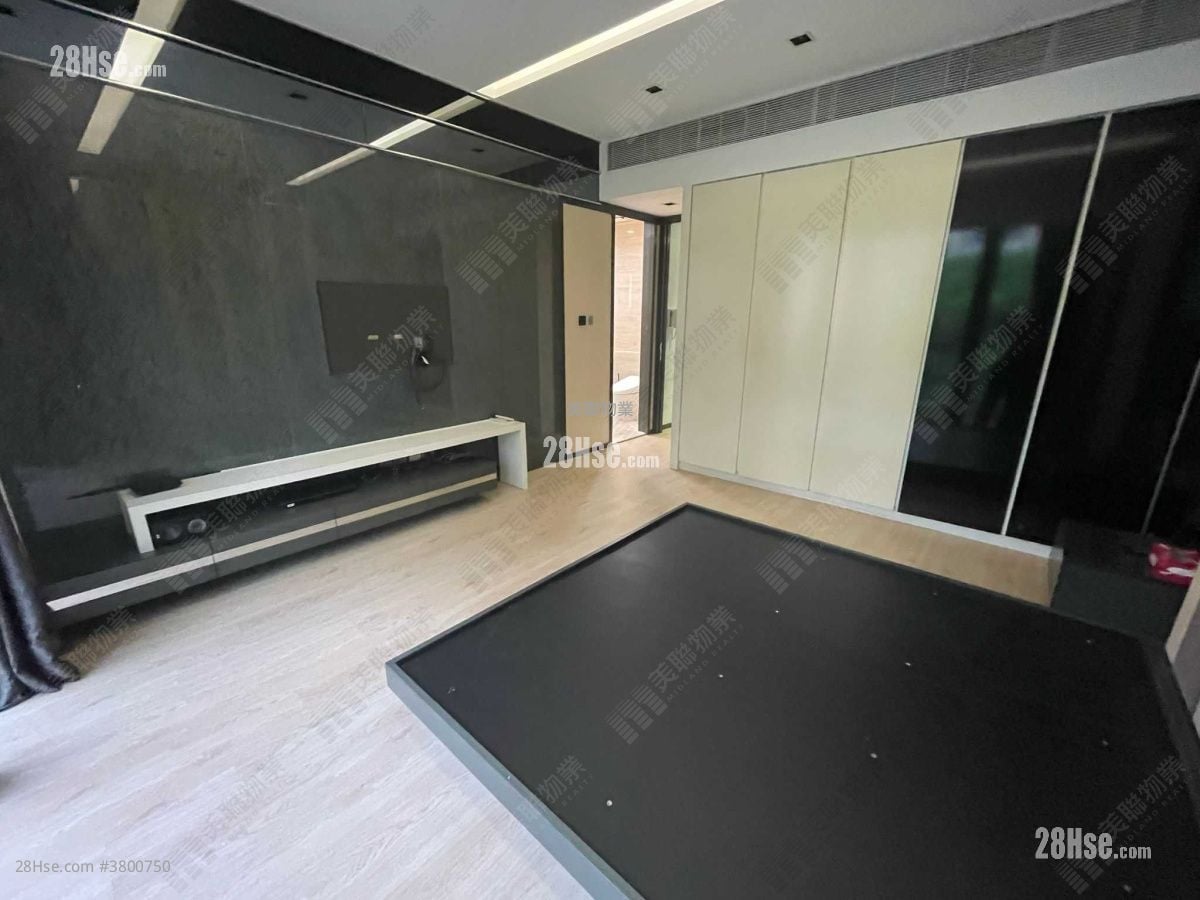 Avignon Rental 3 Bedrooms , 4 Bathrooms 1,903 ft²