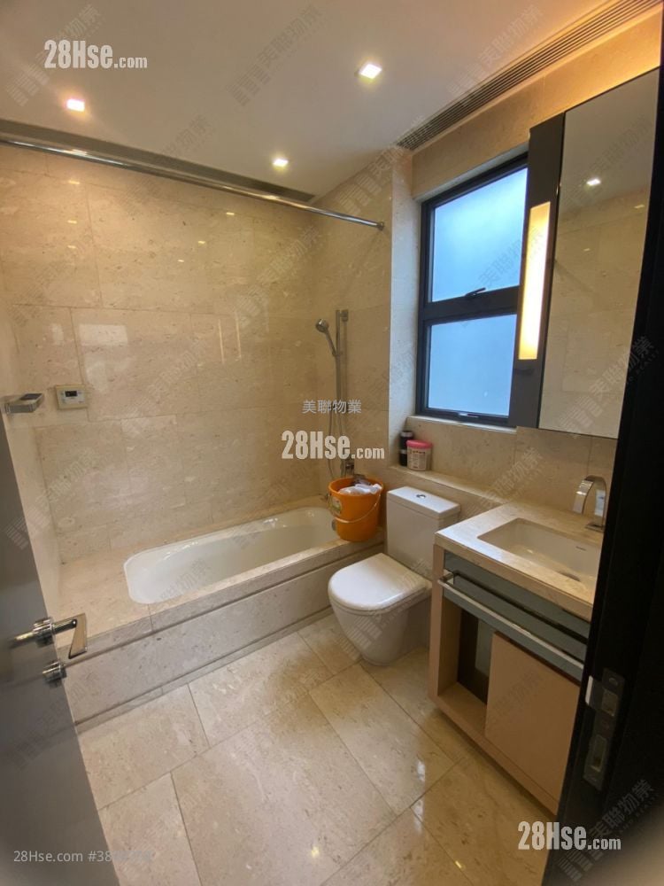 Avignon Rental 3 Bedrooms , 4 Bathrooms 1,903 ft²