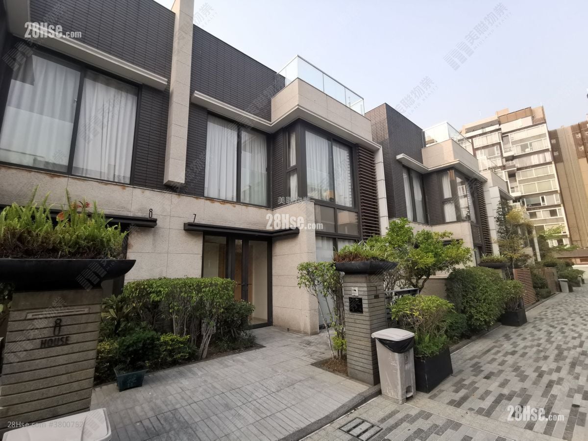 Avignon Rental 3 Bedrooms , 4 Bathrooms 2,152 ft²