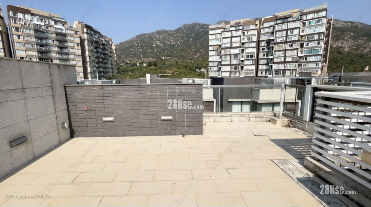 Avignon Rental 3 Bedrooms , 4 Bathrooms 2,152 ft²