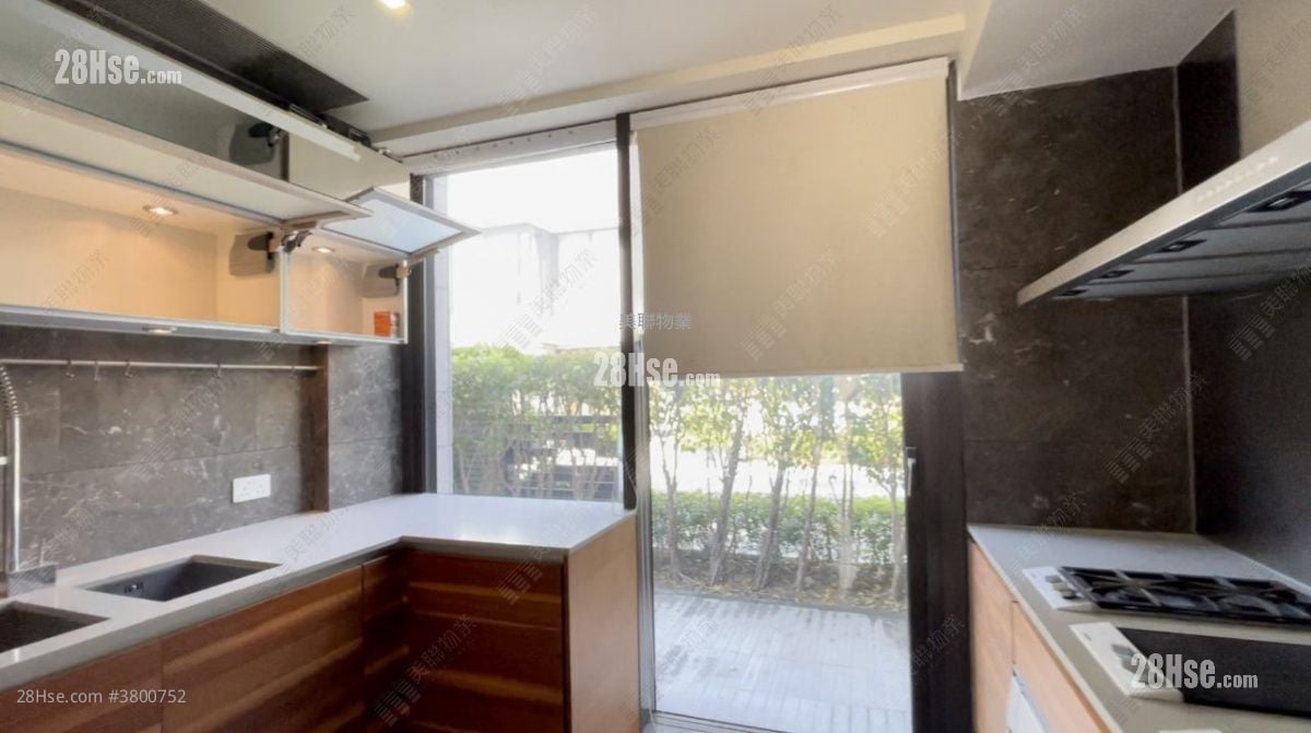 Avignon Rental 3 Bedrooms , 4 Bathrooms 2,152 ft²