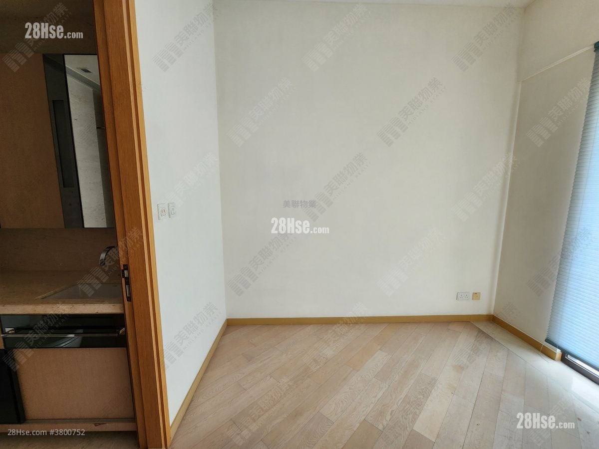 Avignon Rental 3 Bedrooms , 4 Bathrooms 2,152 ft²