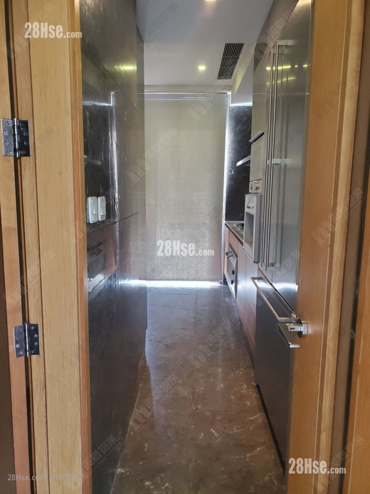 Avignon Rental 3 Bedrooms , 4 Bathrooms 2,152 ft²