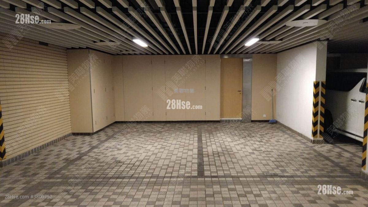 Avignon Rental 3 Bedrooms , 4 Bathrooms 2,152 ft²