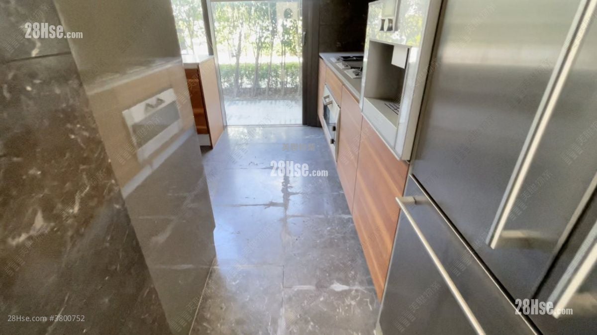 Avignon Rental 3 Bedrooms , 4 Bathrooms 2,152 ft²