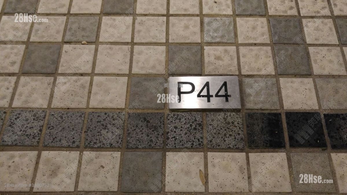 Avignon Rental 3 Bedrooms , 4 Bathrooms 2,152 ft²