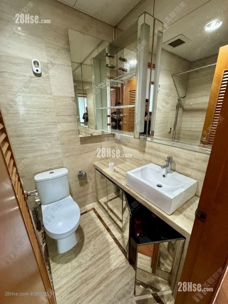 御凯 租盘 3 房 , 2 浴室 728 平方尺