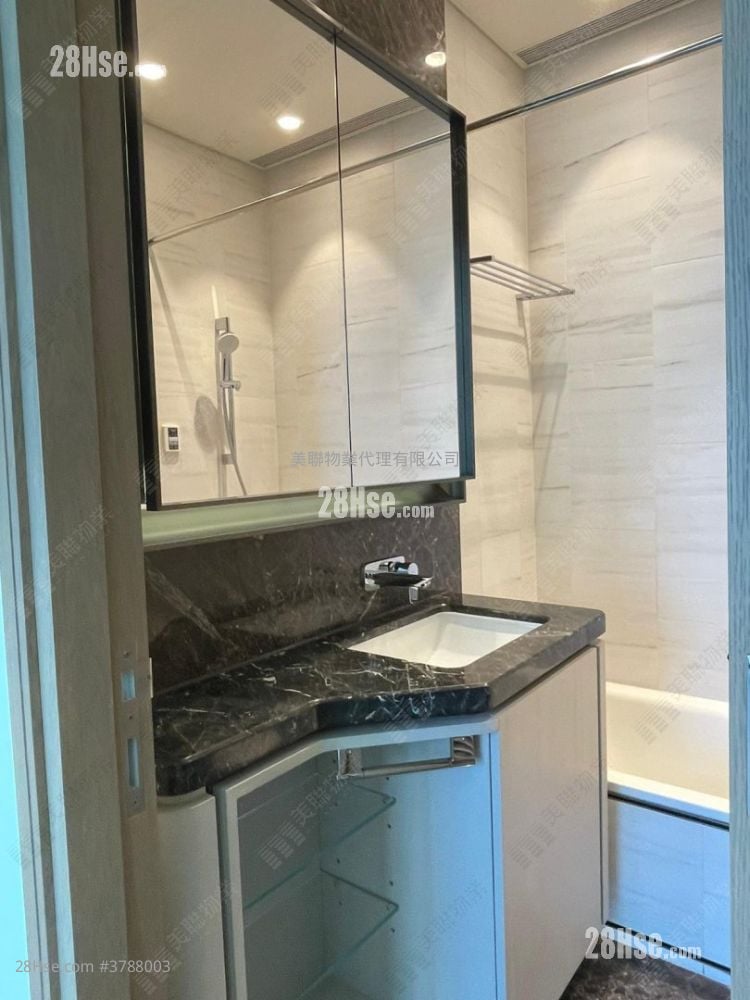 #Lyos Sell 3 Bedrooms , 1 Bathroom 788 ft²